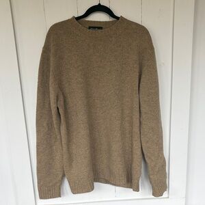 Eddie Bauer 100% Wool Men's Crewneck Sweater in Tan